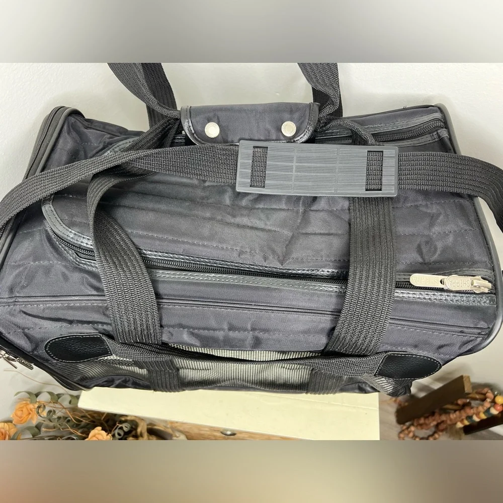 Sherpa Medium Pet Carrier
